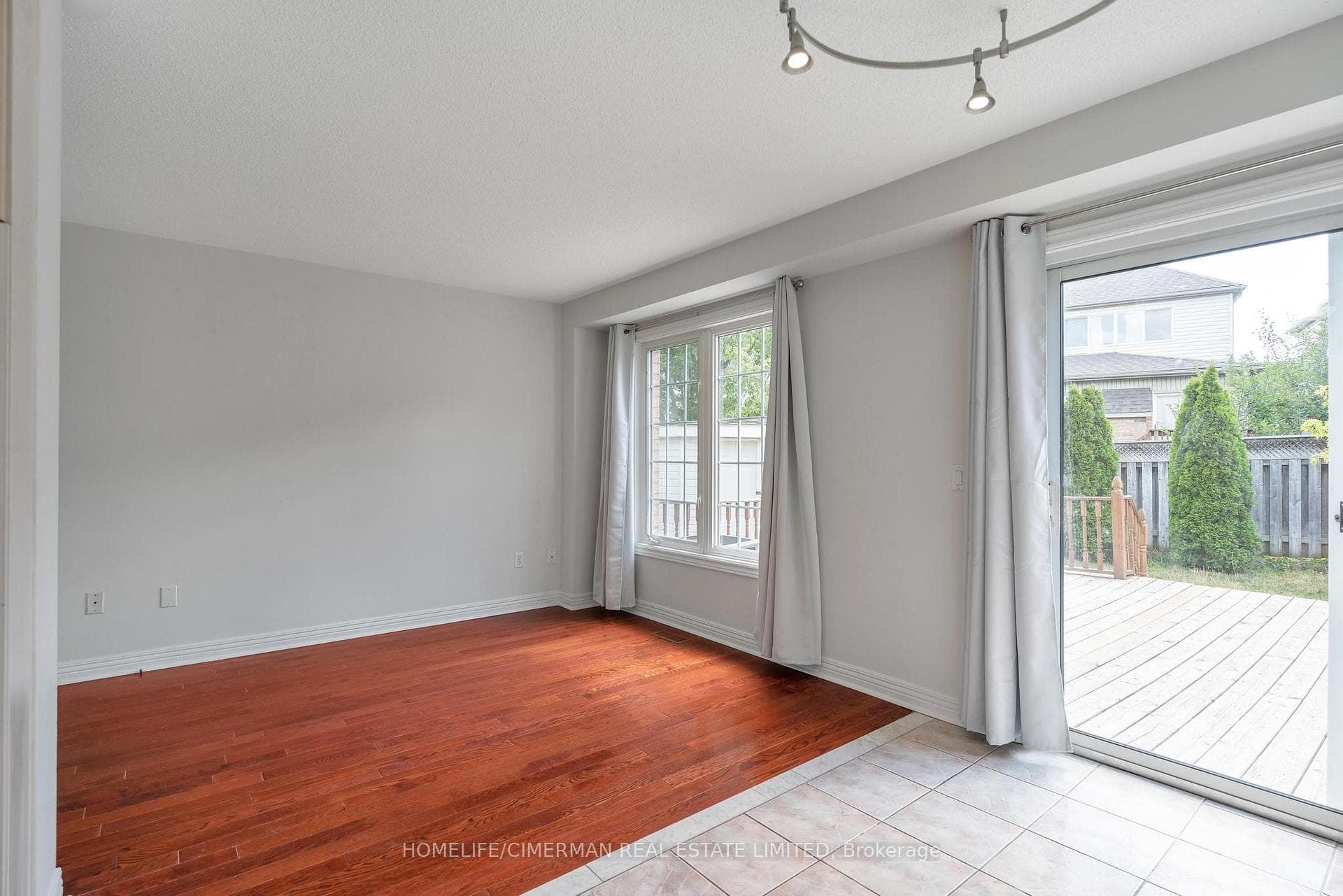 5554 Creditrise Place photo 2