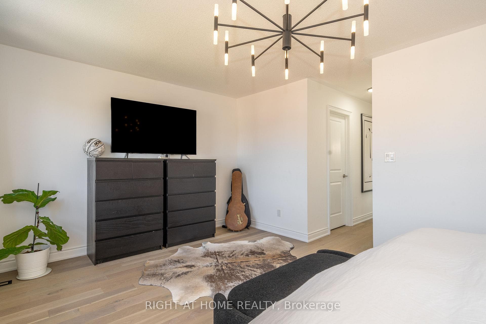 46 Velia Court photo 32