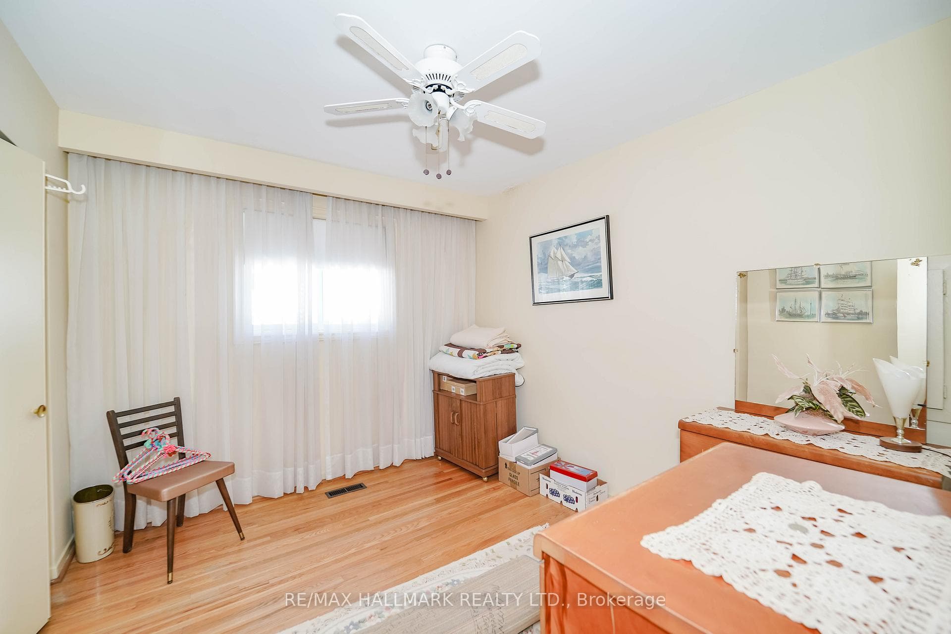 14 Adamede Crescent photo 28