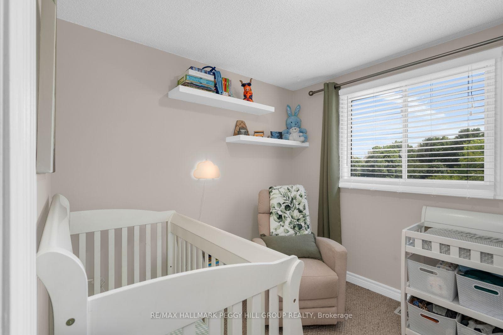 295 Galloway Boulevard photo 9