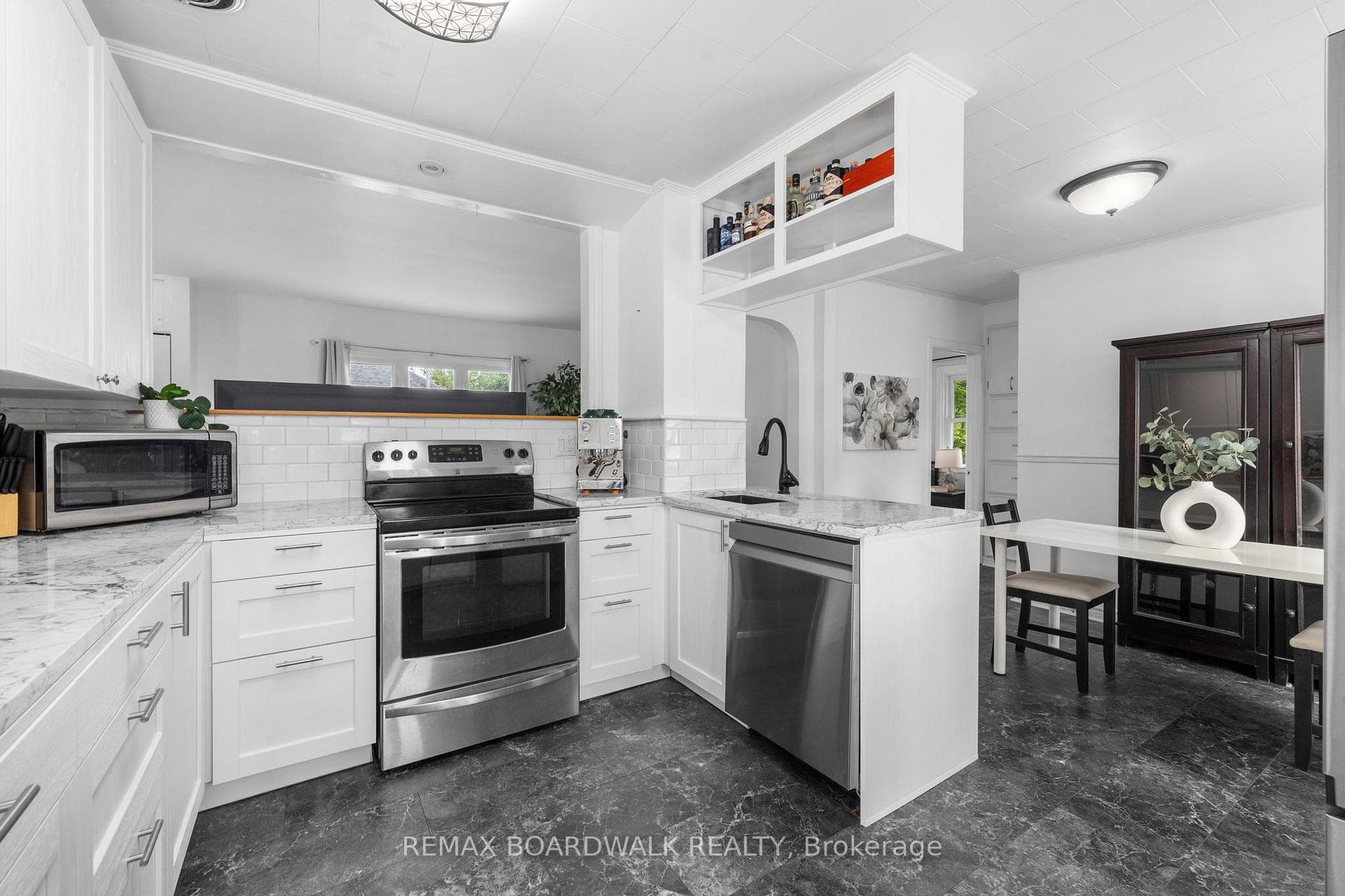 111 Beckwith Street photo 10