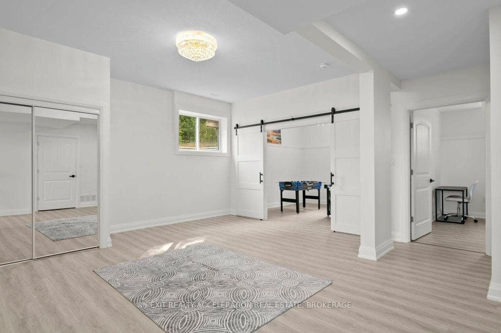 95 McCabe Street photo 30