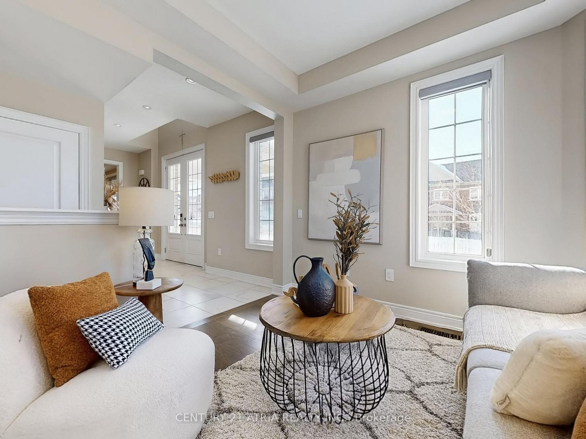160 Mondial Crescent photo 7