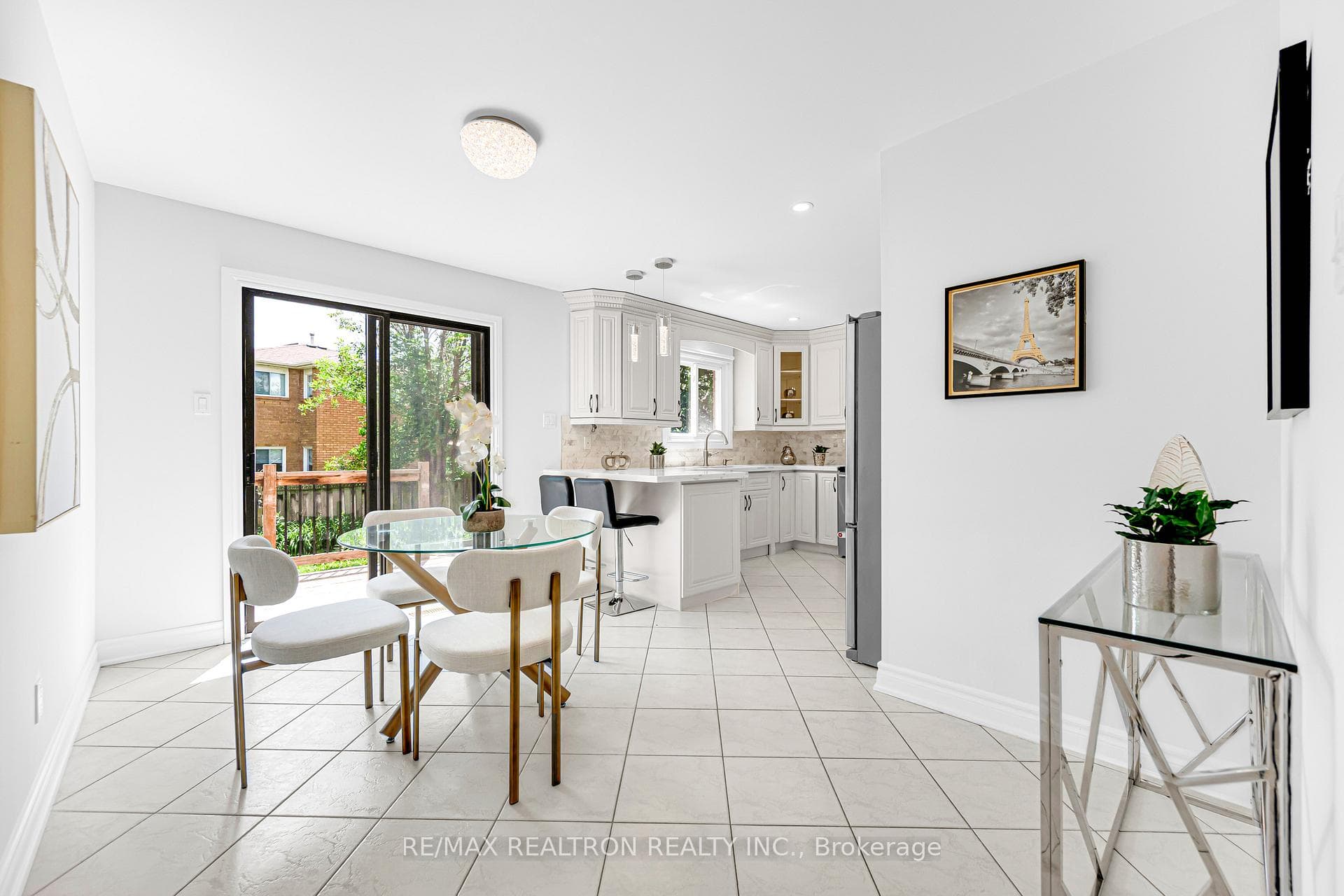 278 Bernard Avenue photo 16