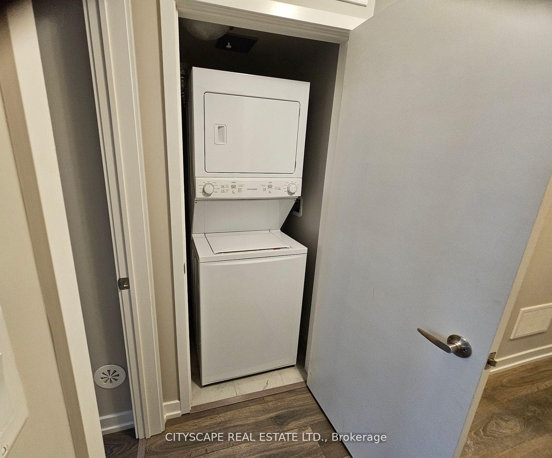 31 Florence Street Unit 9 photo 16