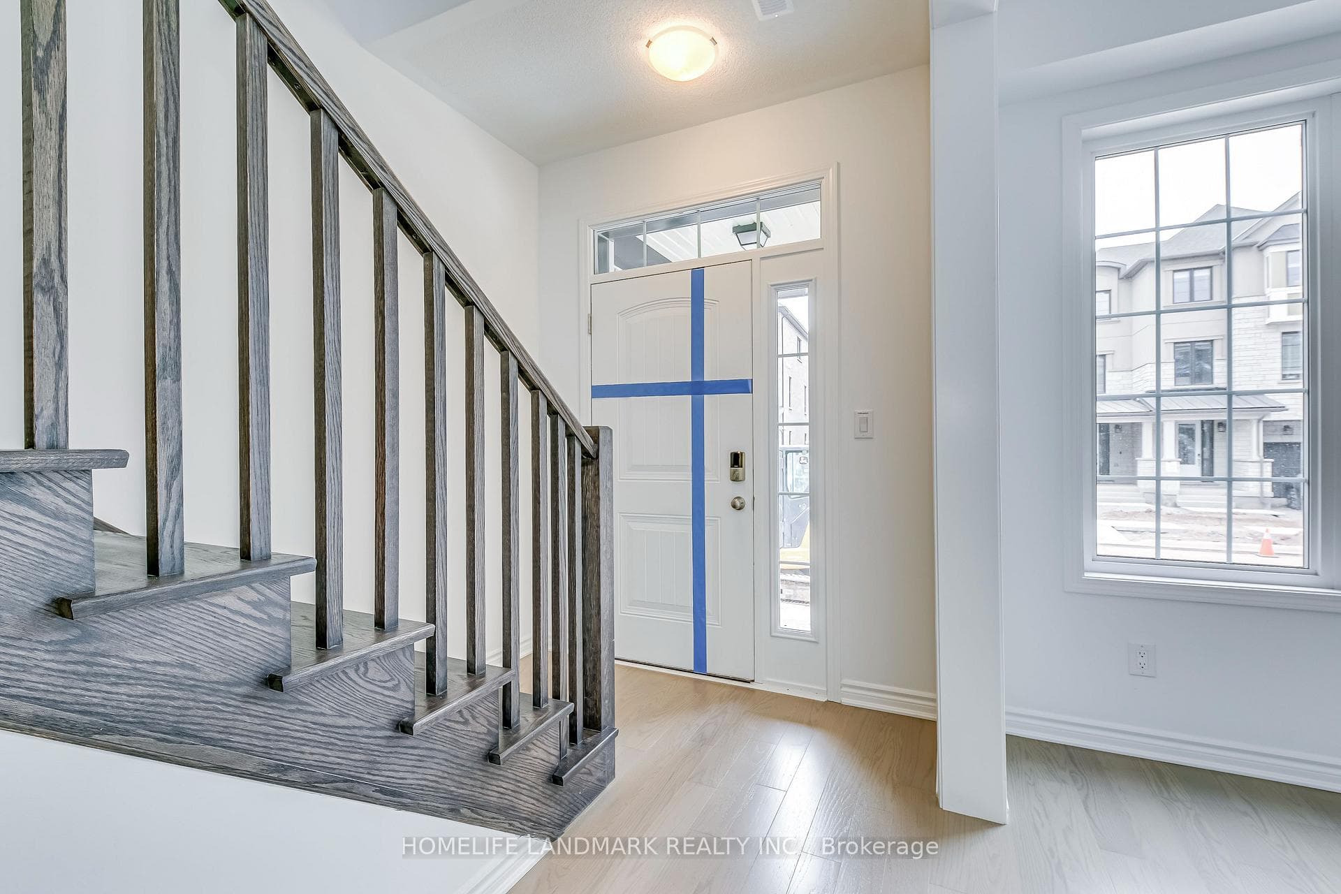 1375 Kobzar Drive photo 3