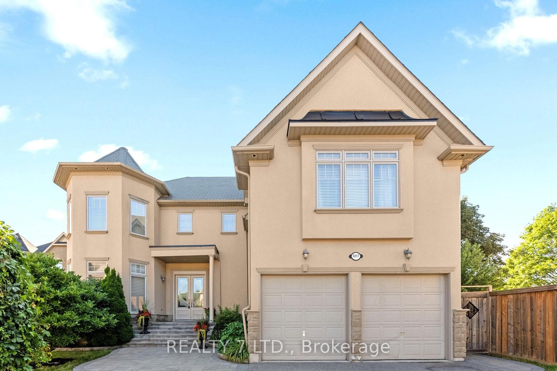 3217 Swiss Court photo 1