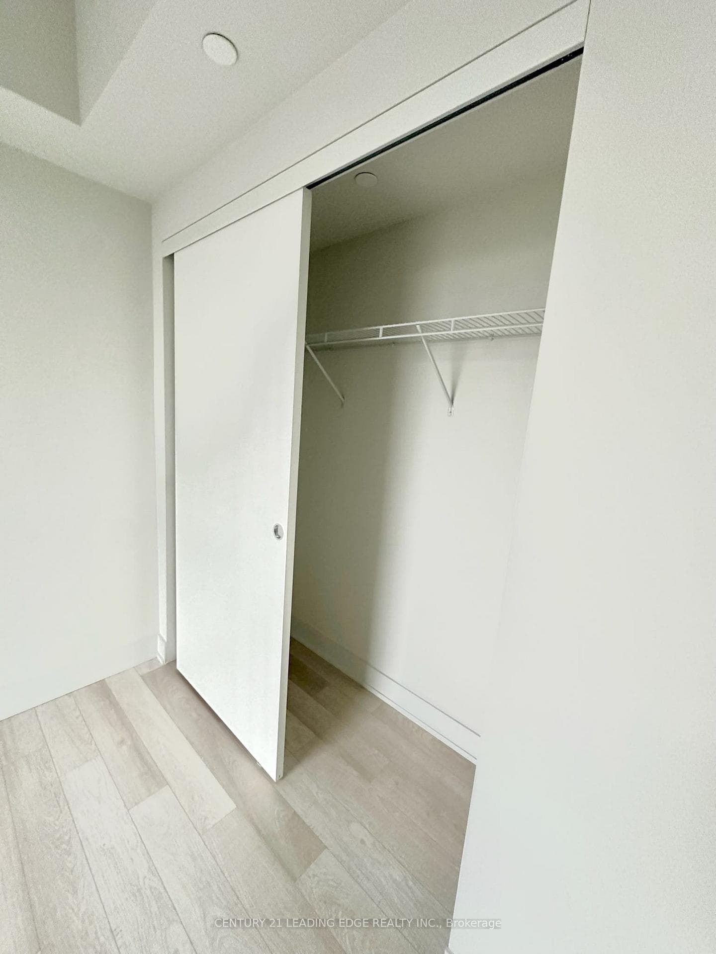 8 CUMBERLAND Street Unit 3203 photo 6