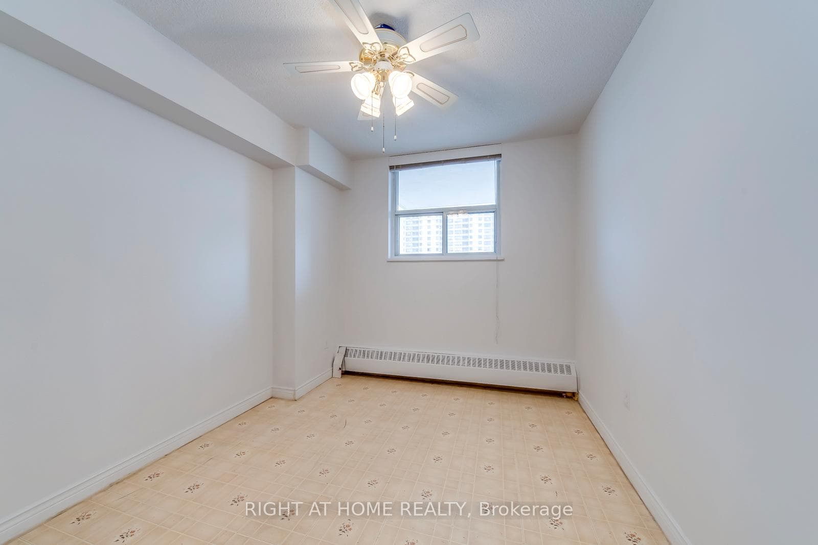 390 Dixon Road Unit 413 photo 11