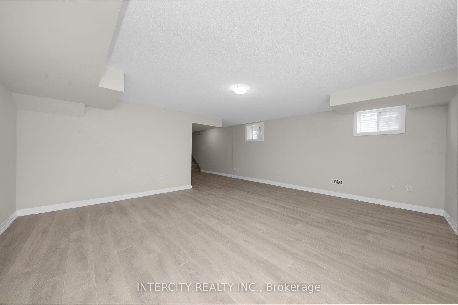 72 Brown Street photo 27