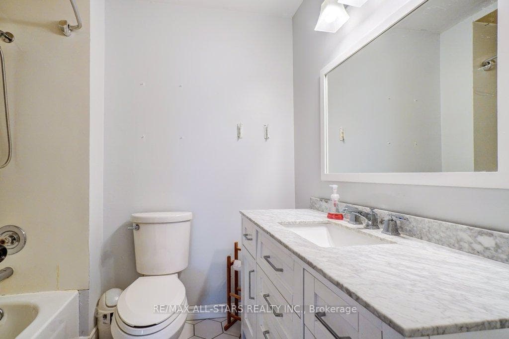 77 Orchard Park Road photo 18