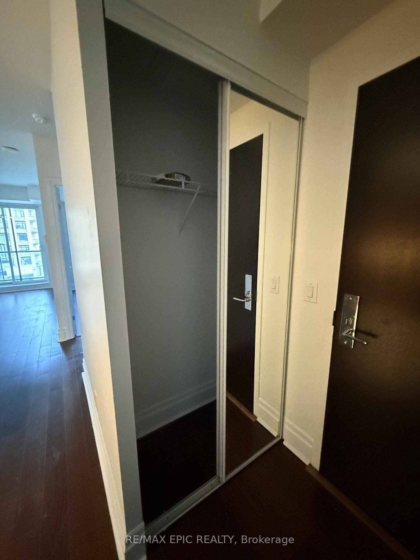 151 Upper Duke Crescent Unit 401 photo 13