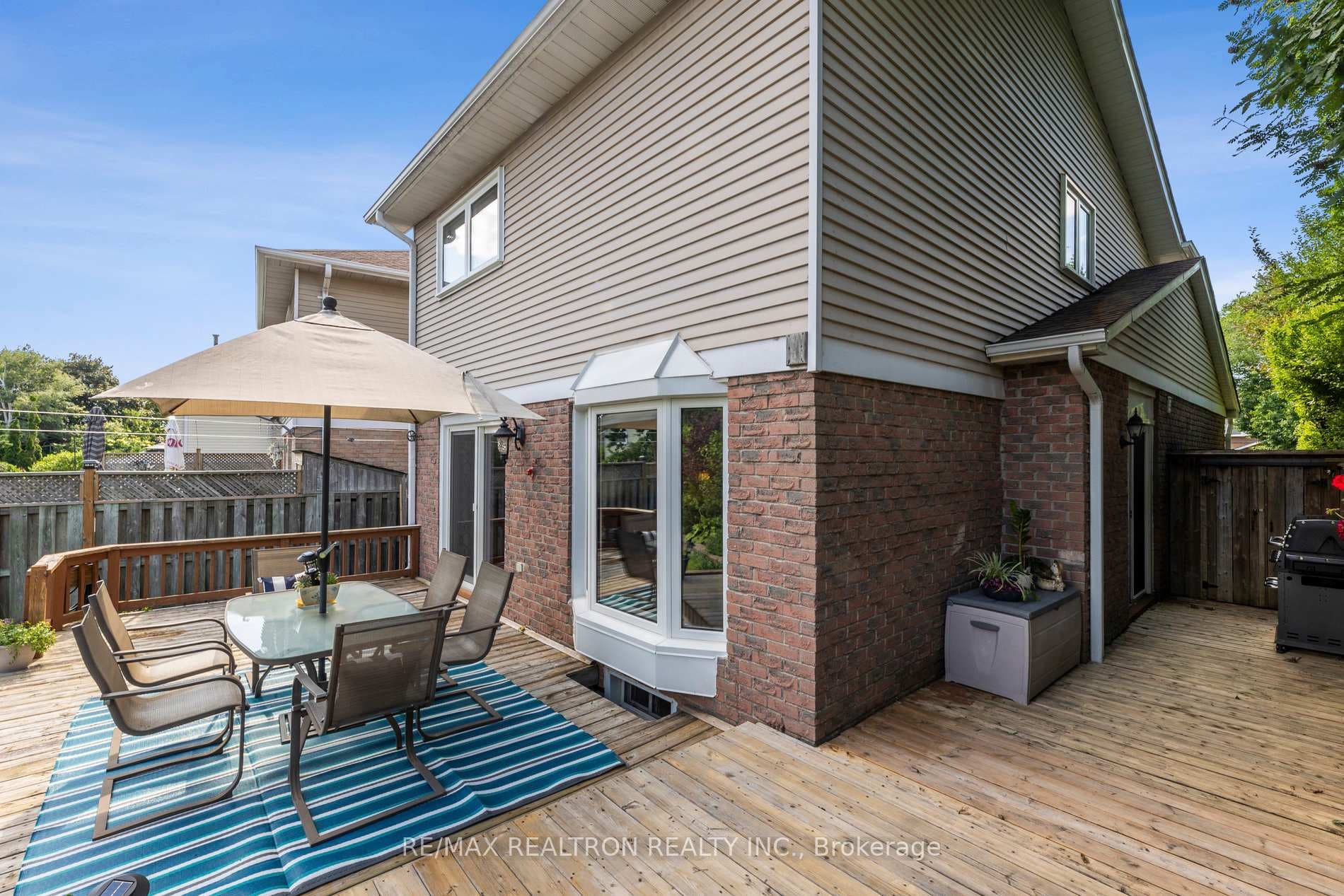 66 Janedale Crescent photo 37