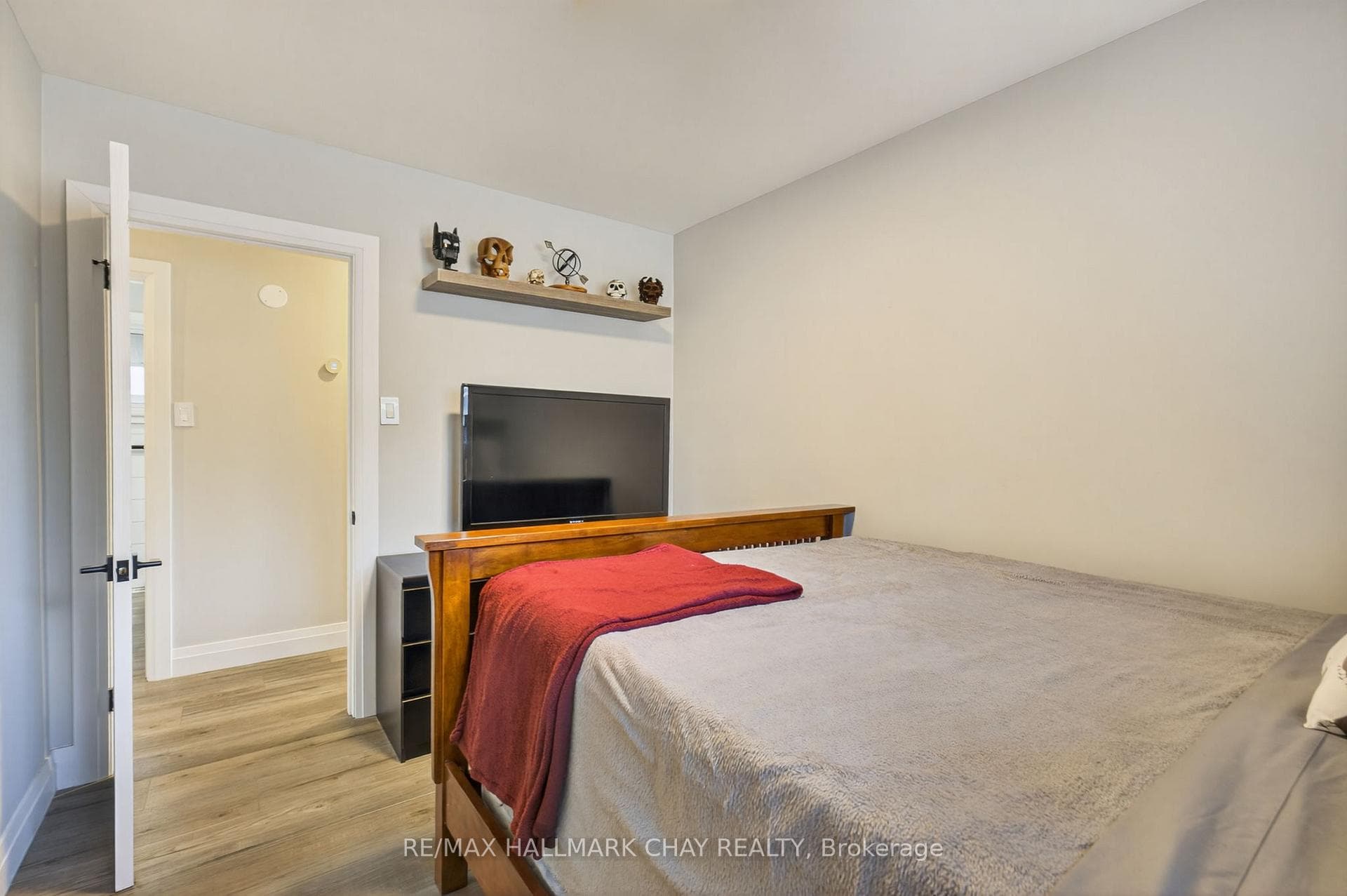 64 Marion Crescent photo 9