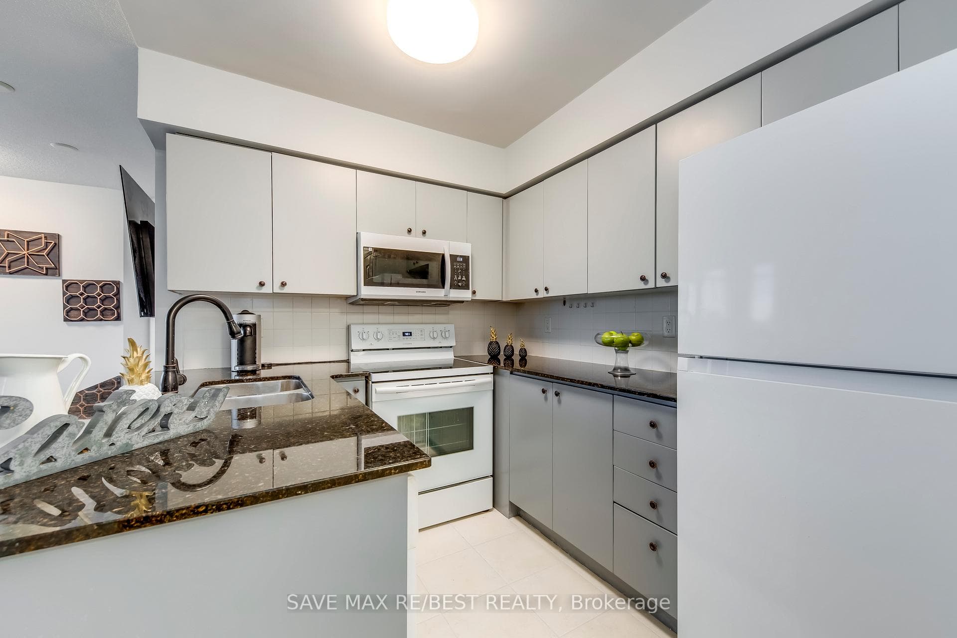 220 Forum Drive Unit 1304 photo 12