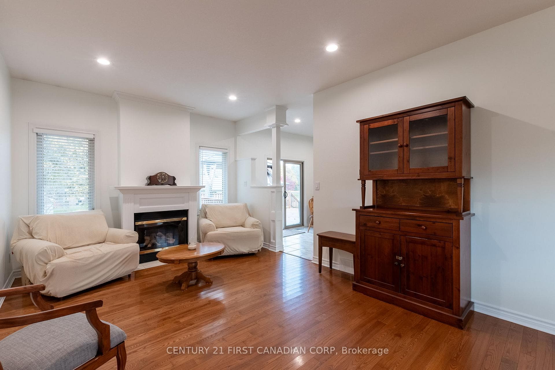 109 Princess Avenue photo 4