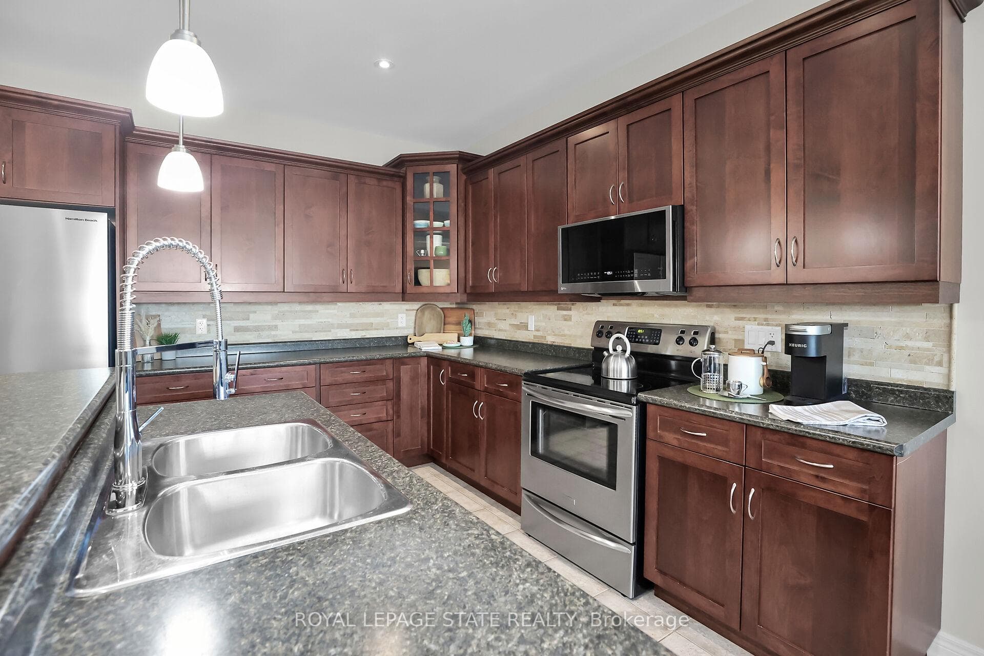 40 Bell Avenue photo 10