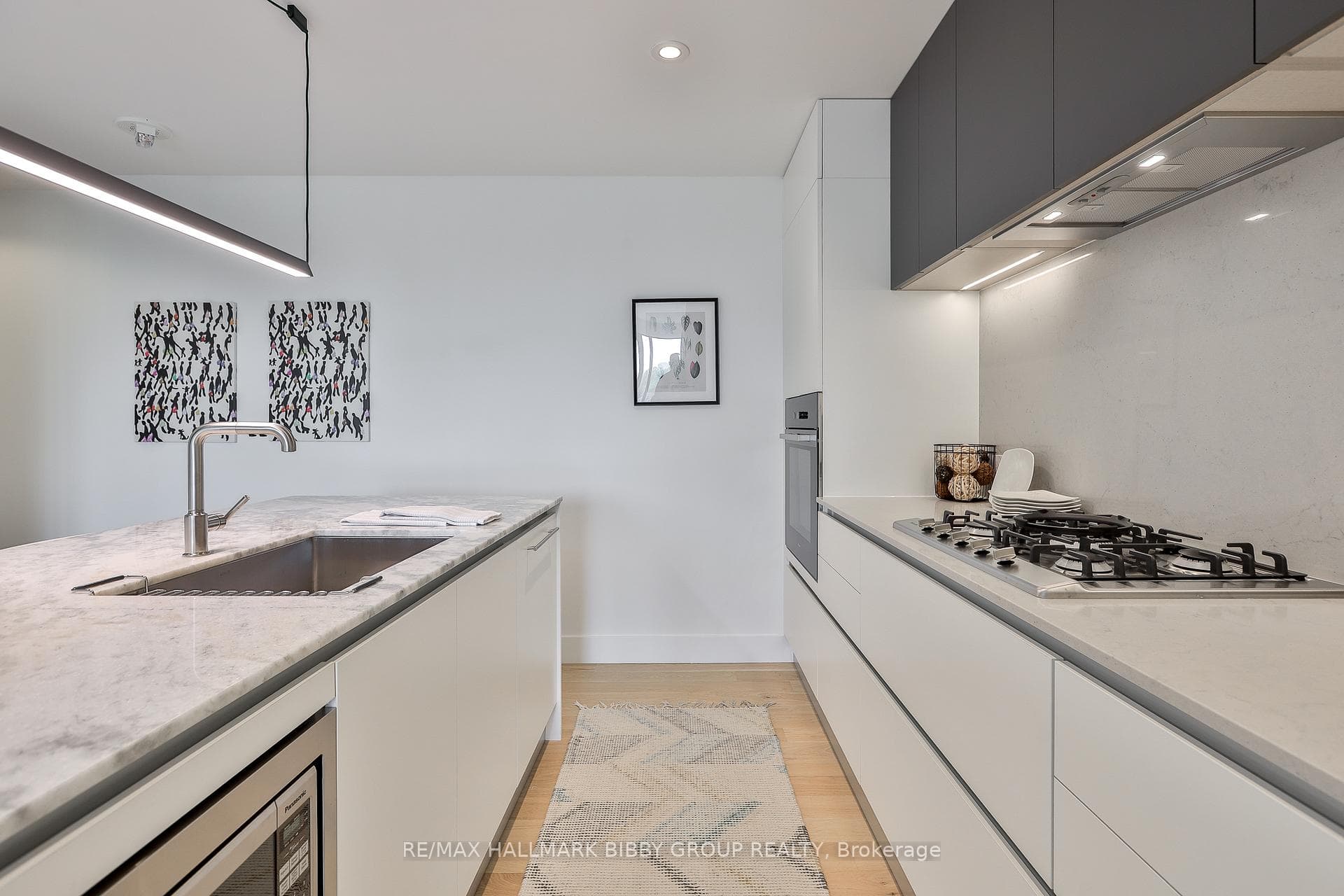 1414 Bayview Avenue Unit 409 photo 15
