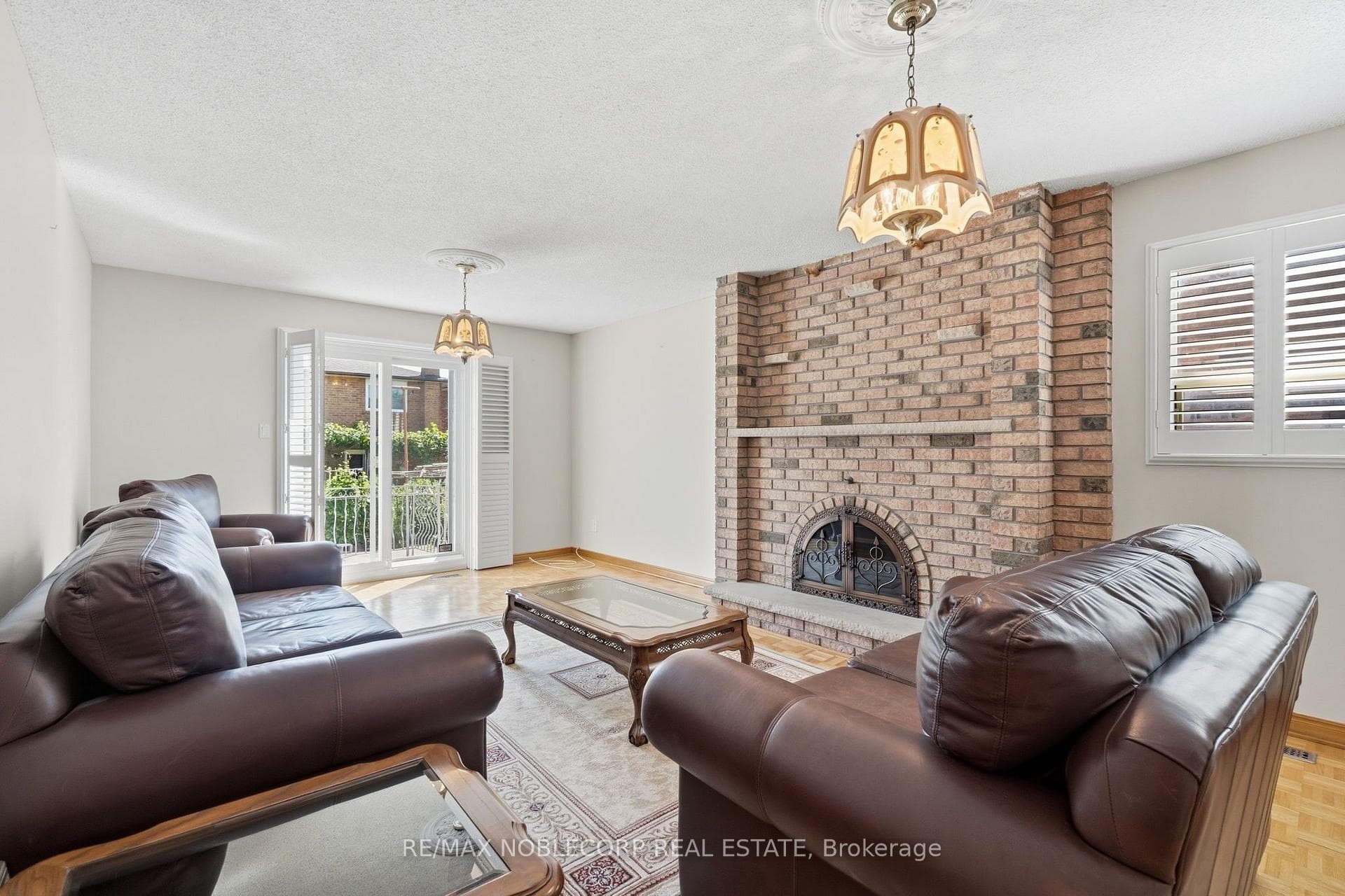 131 Yatescastle Drive photo 12