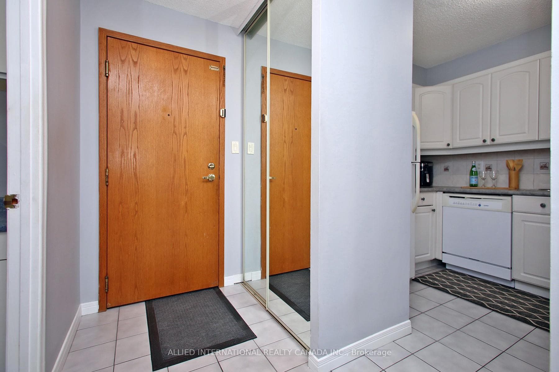 80 Athol Street Unit 404 photo 9
