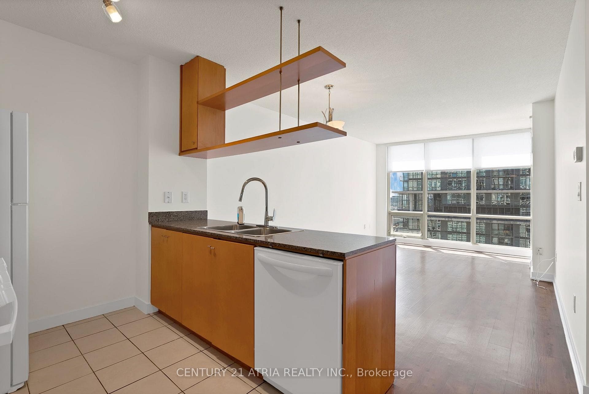 35 Mariner Terrace Unit 2702 photo 34