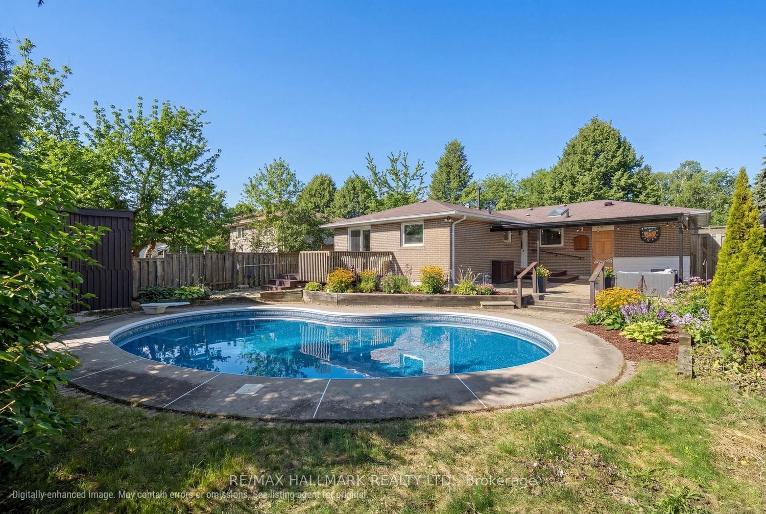37 Lewin Crescent photo 14