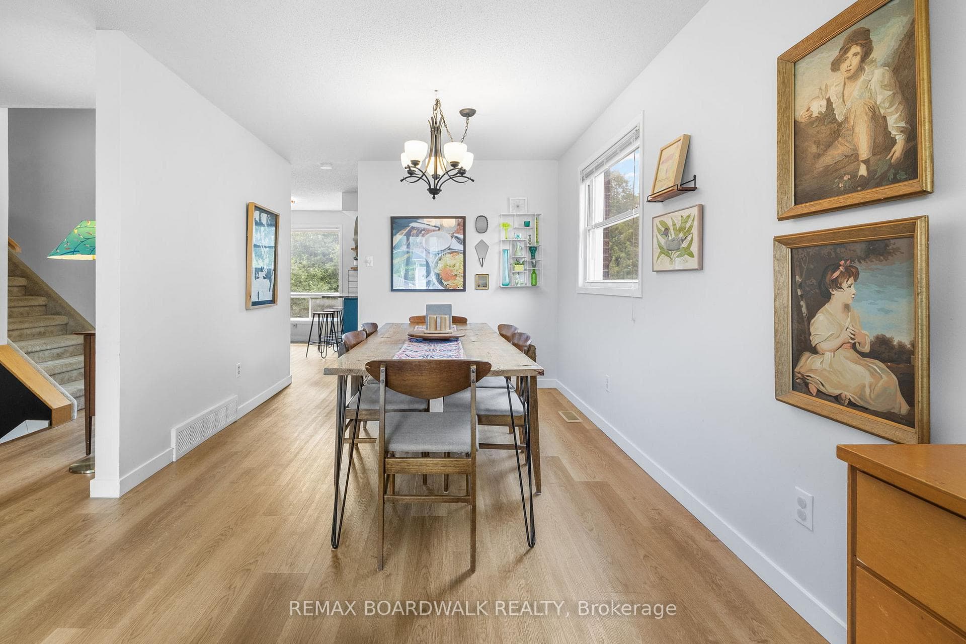 8 Jessie Drive photo 13