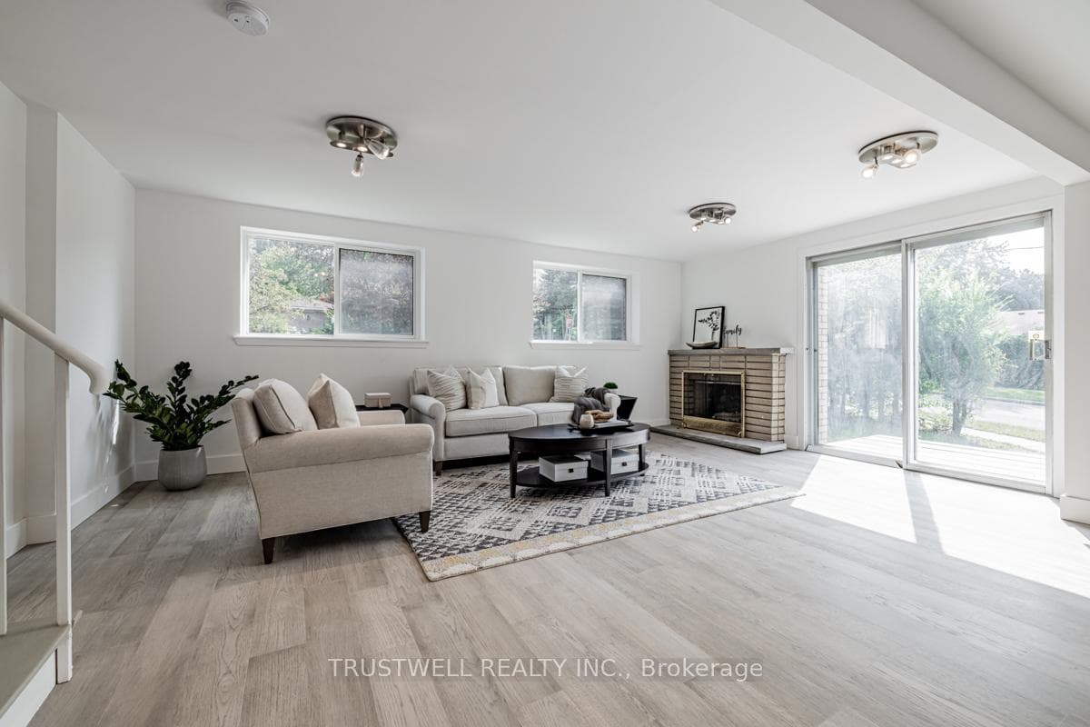 66 Rameau Drive photo 27