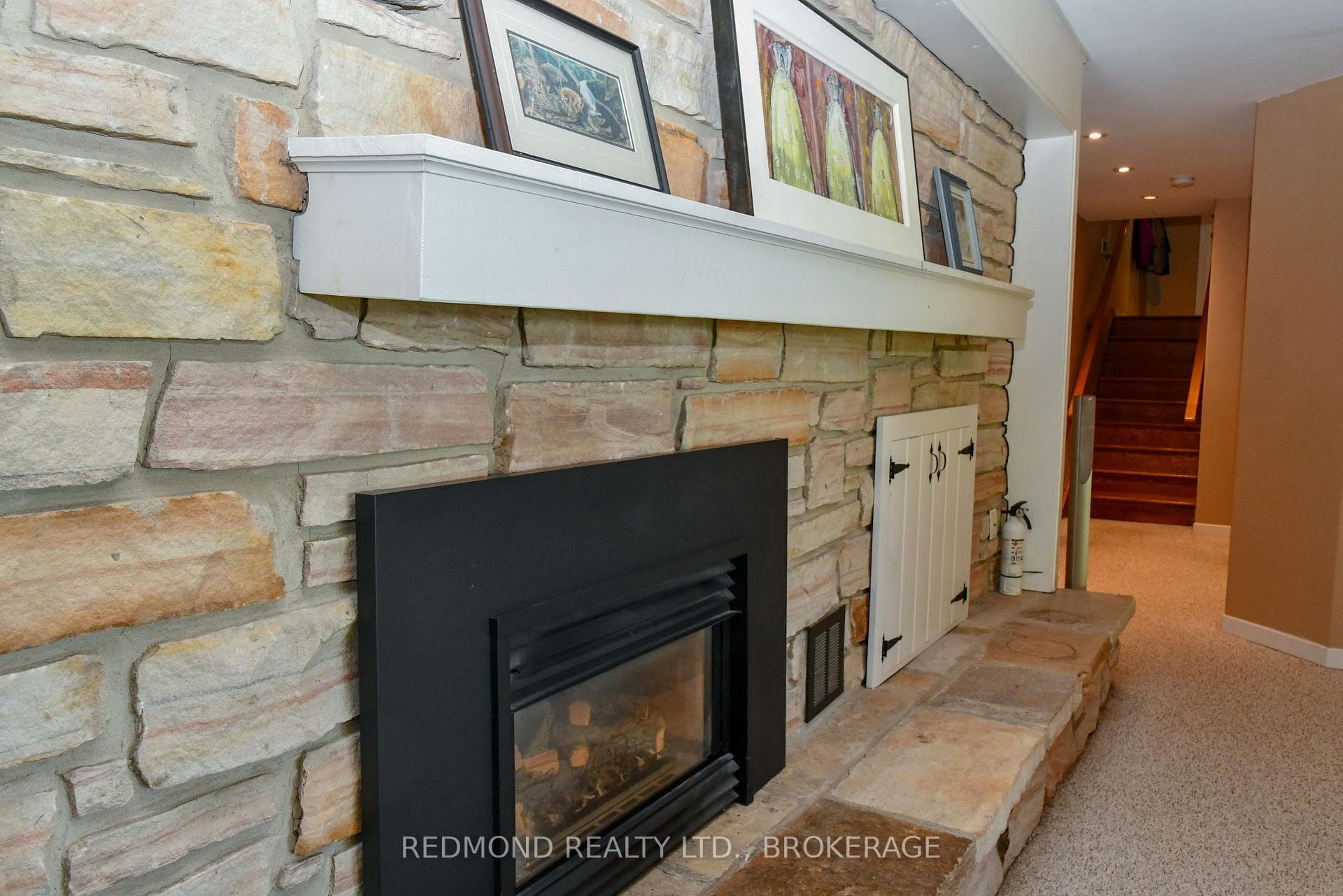 333 Howe Island Ferry Road photo 32