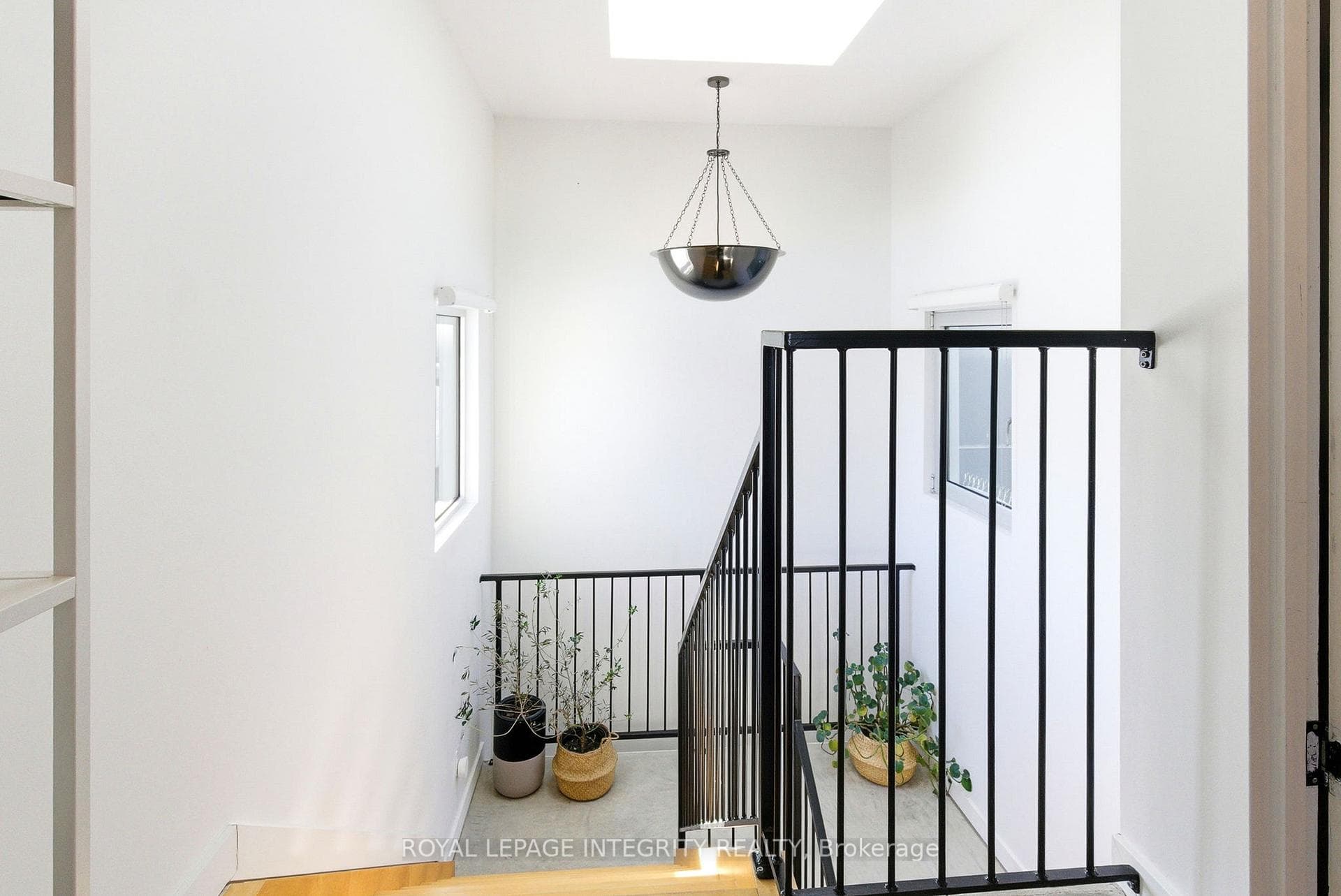 41 Stirling Avenue Unit D photo 28