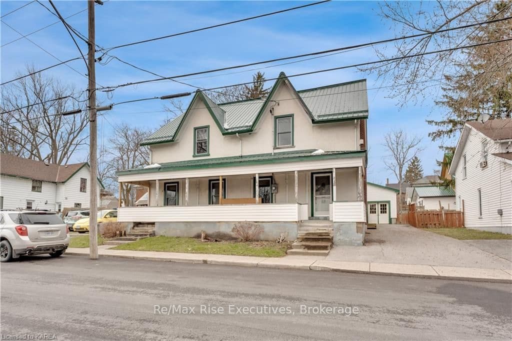 285 THOMAS Street photo 1