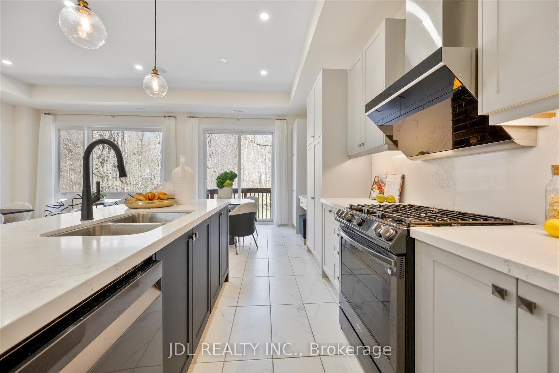 30 La Tache Crescent photo 22