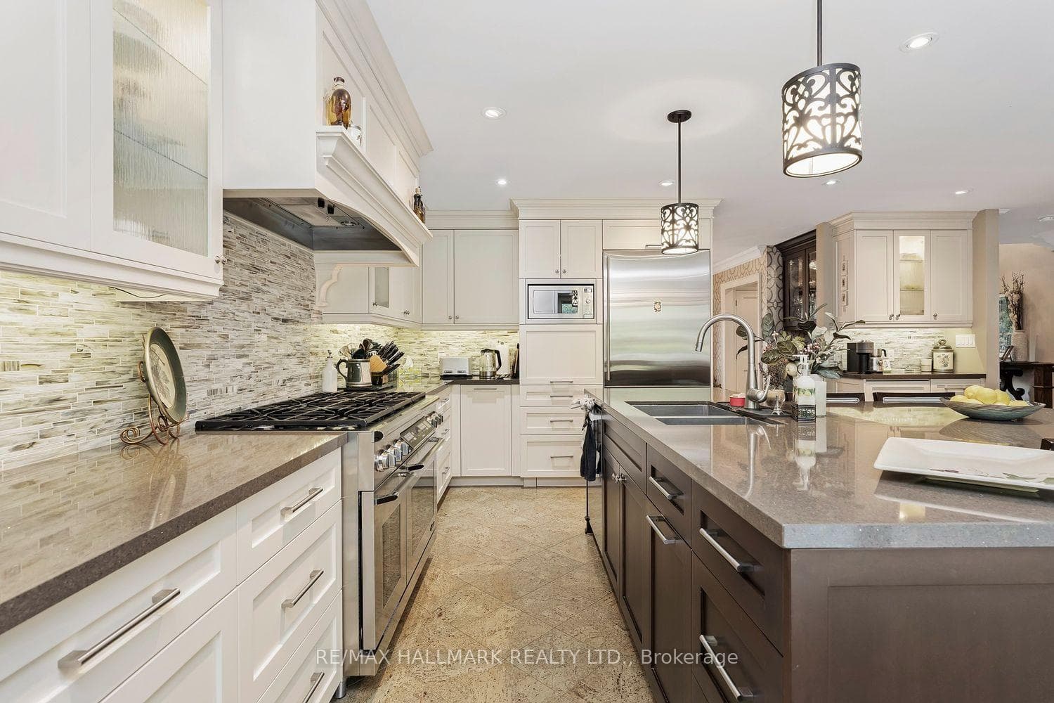 25 Queensborough Crescent photo 12