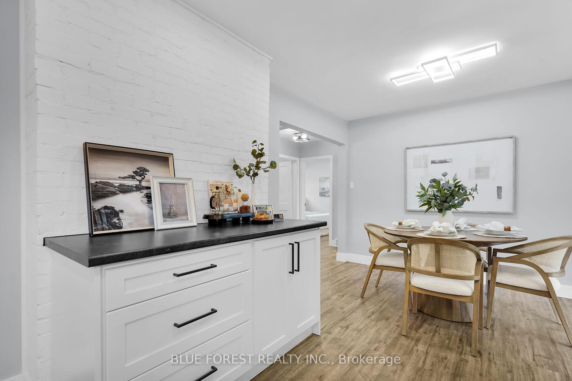 1418 Woodbine Street photo 15