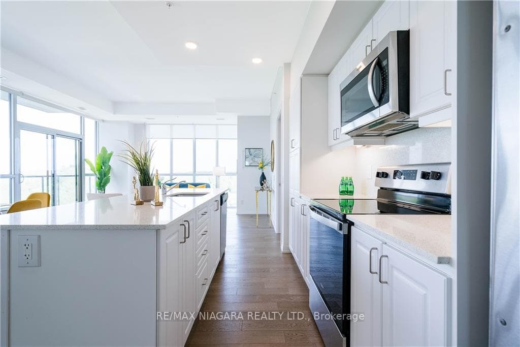 7711 Green Vista Gate photo 14