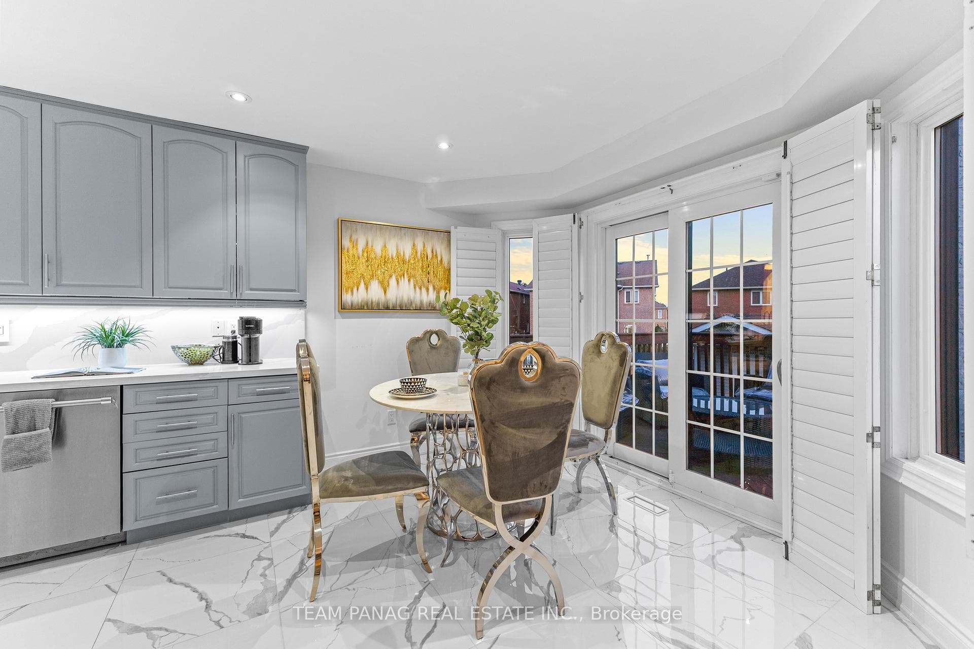5358 Flatford Road photo 12