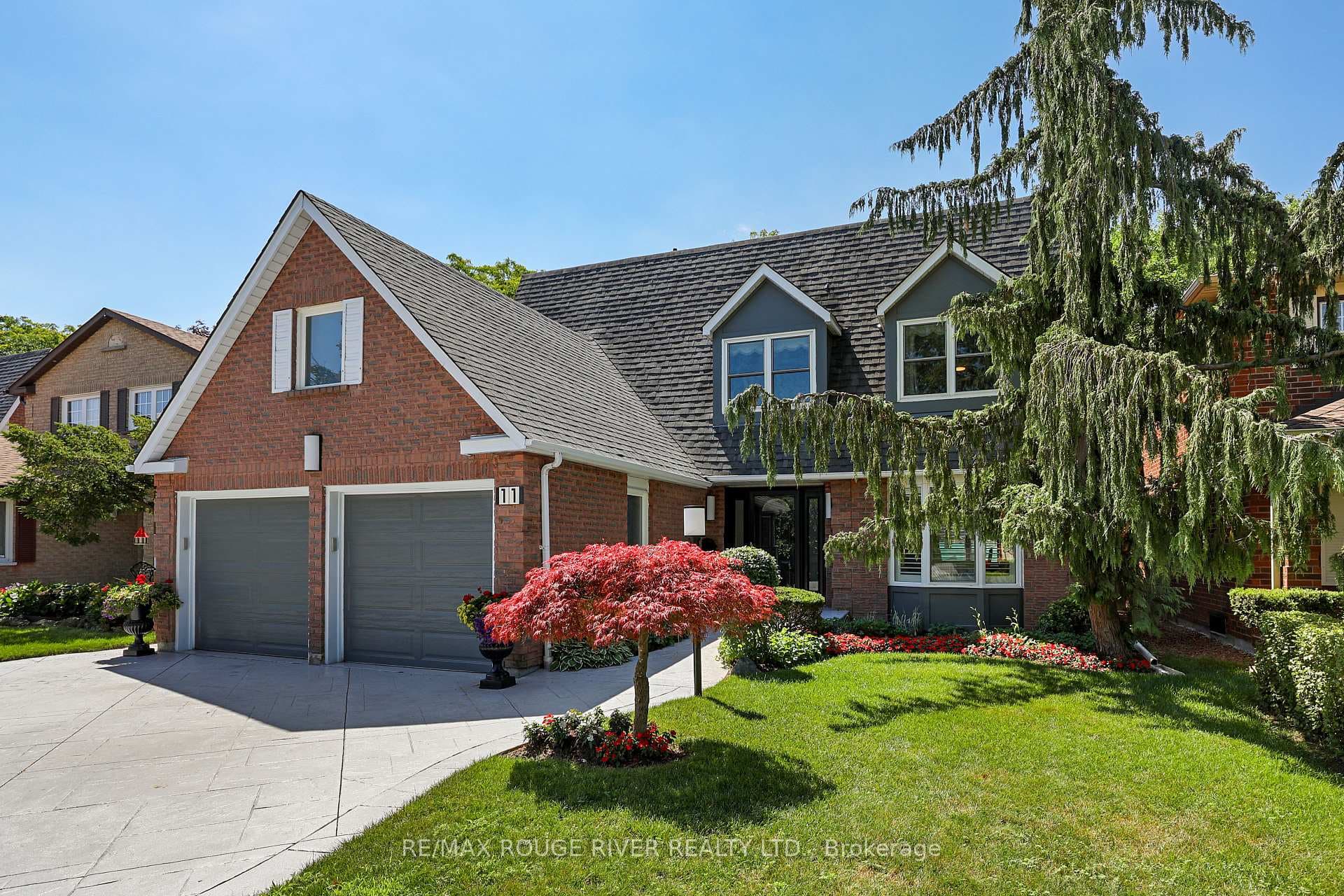 11 Canmore Boulevard photo 49