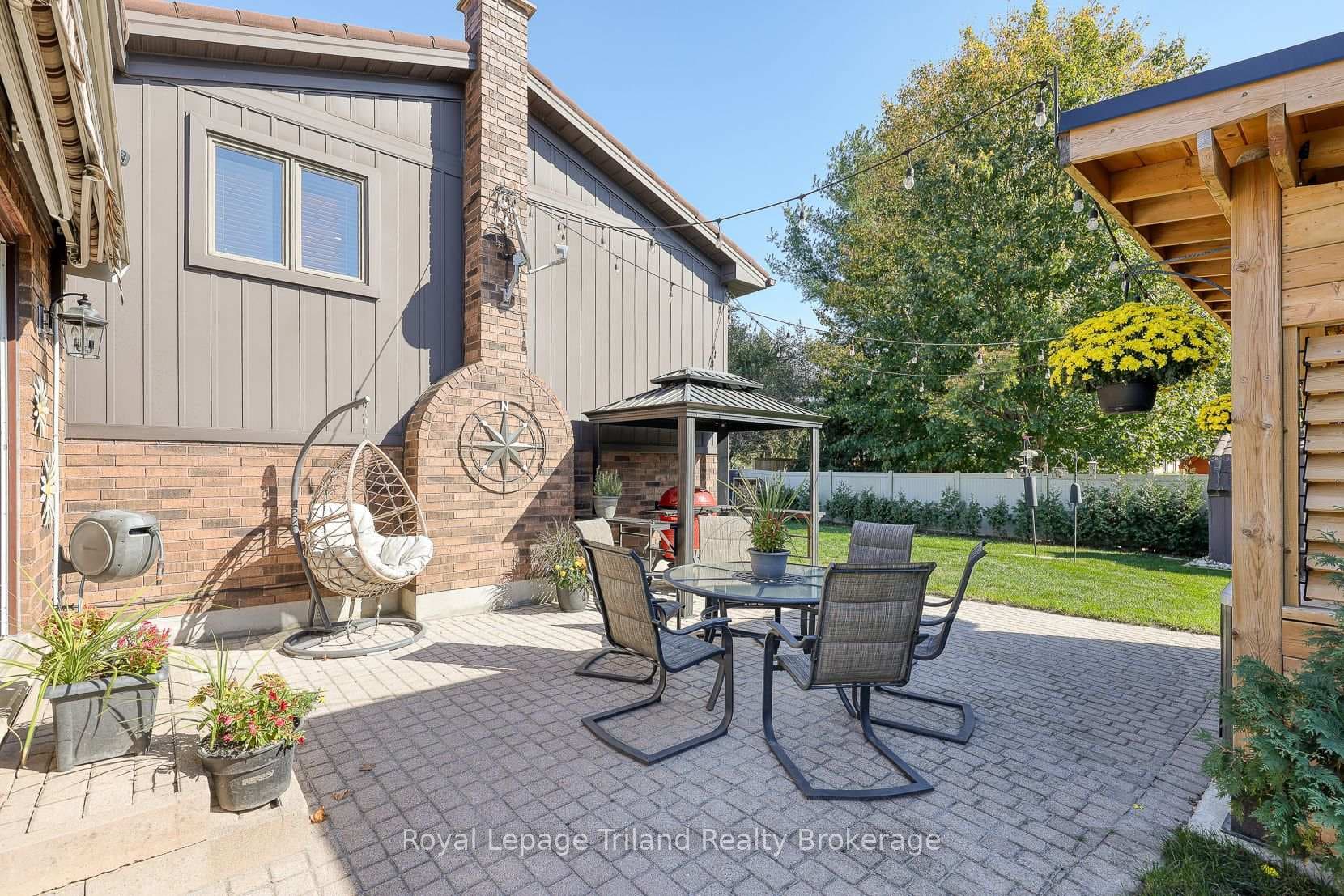 209 Brock Street photo 38