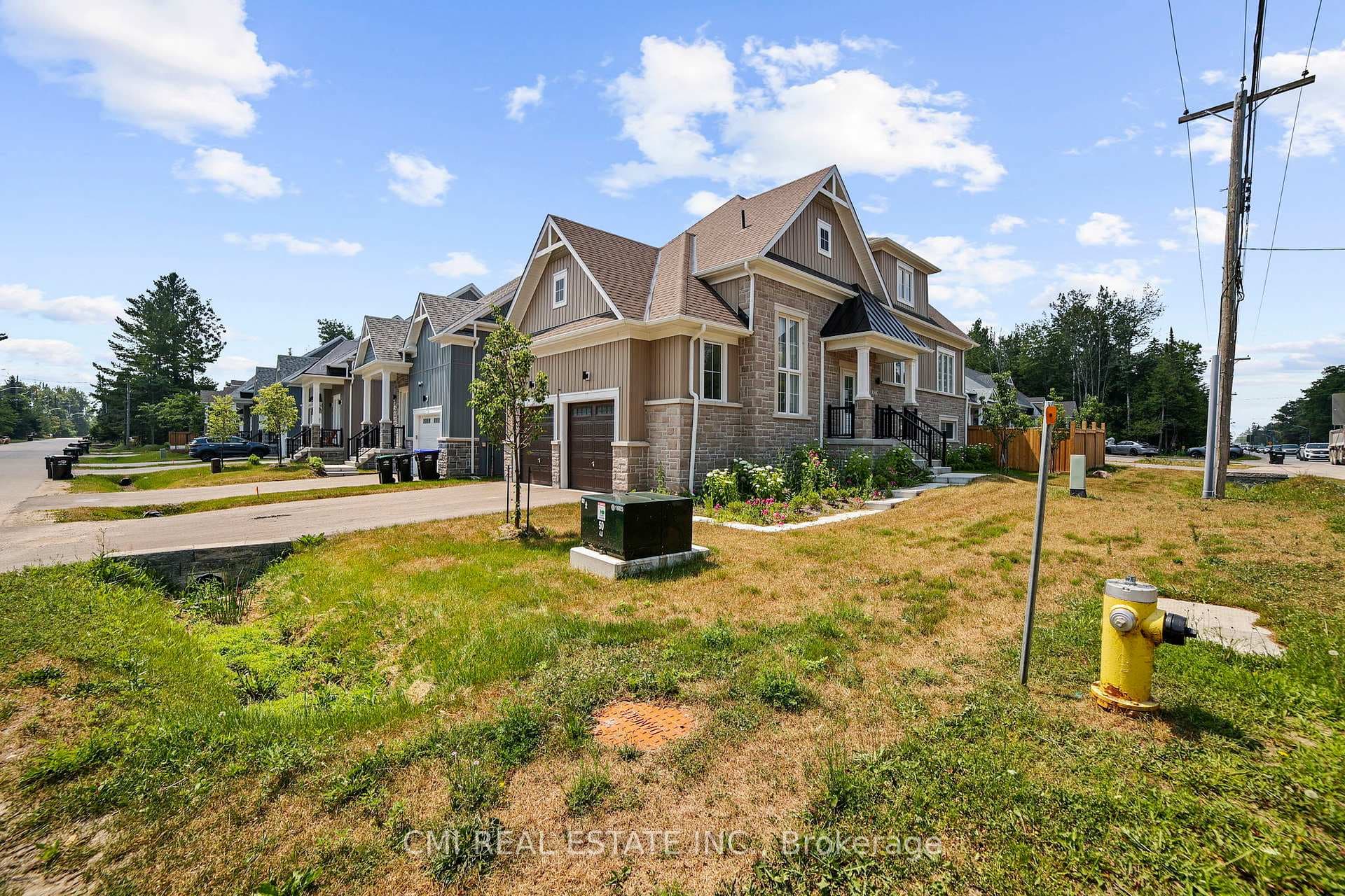 3205 Mosley Street photo 3