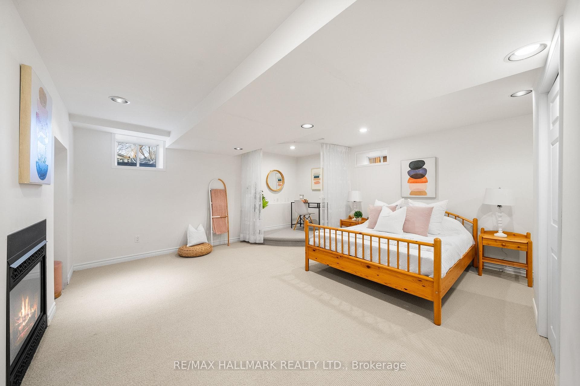 1506 Oakburn Street photo 29