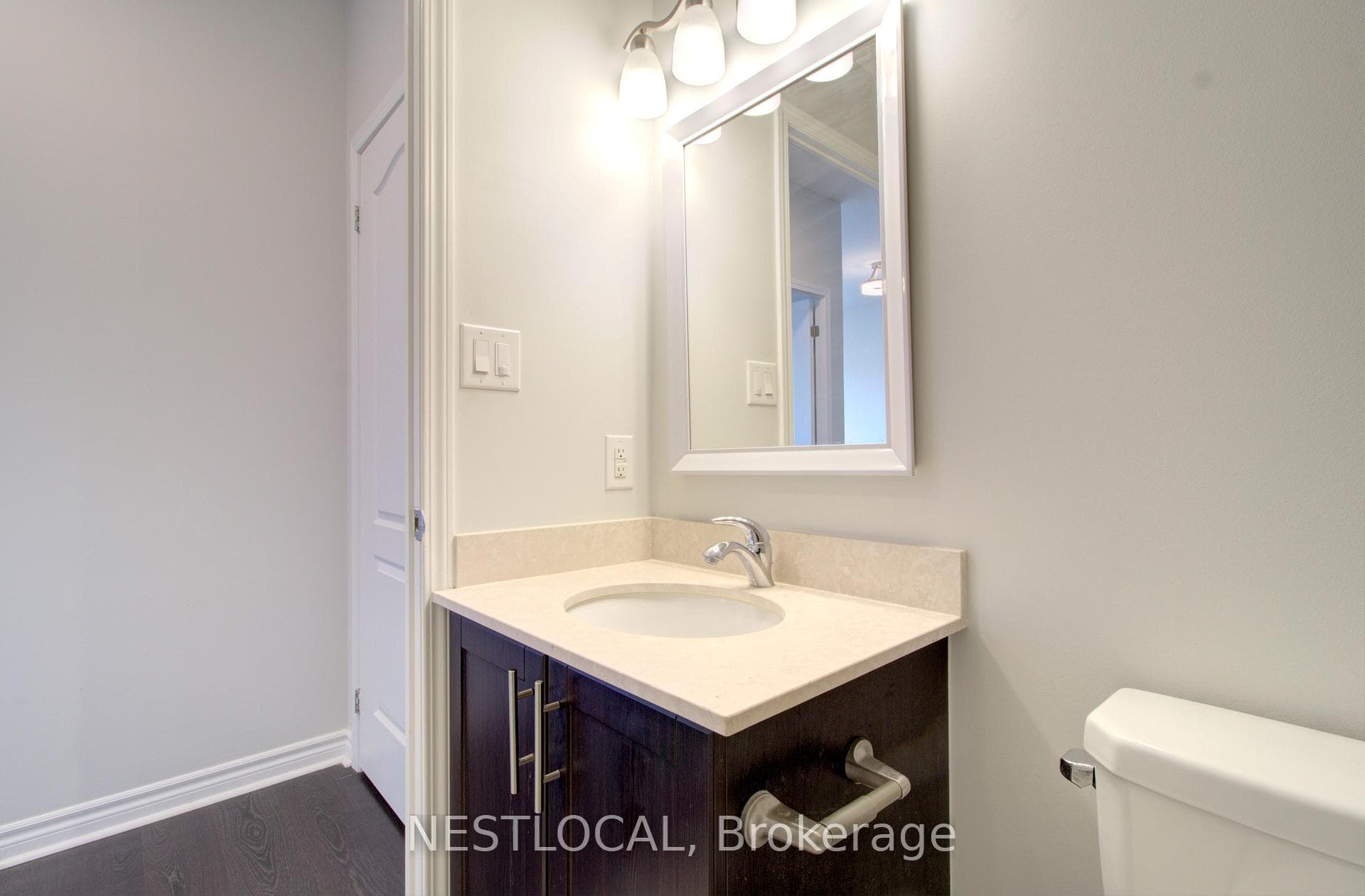 3865 Lake Shore Road Unit 202 photo 14
