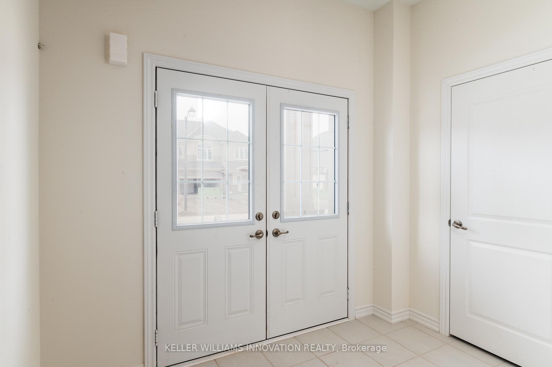 33 Dennis Avenue photo 7
