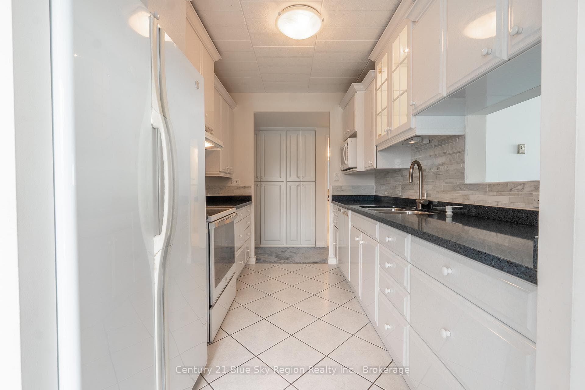 425 William Street Unit 304 photo 9