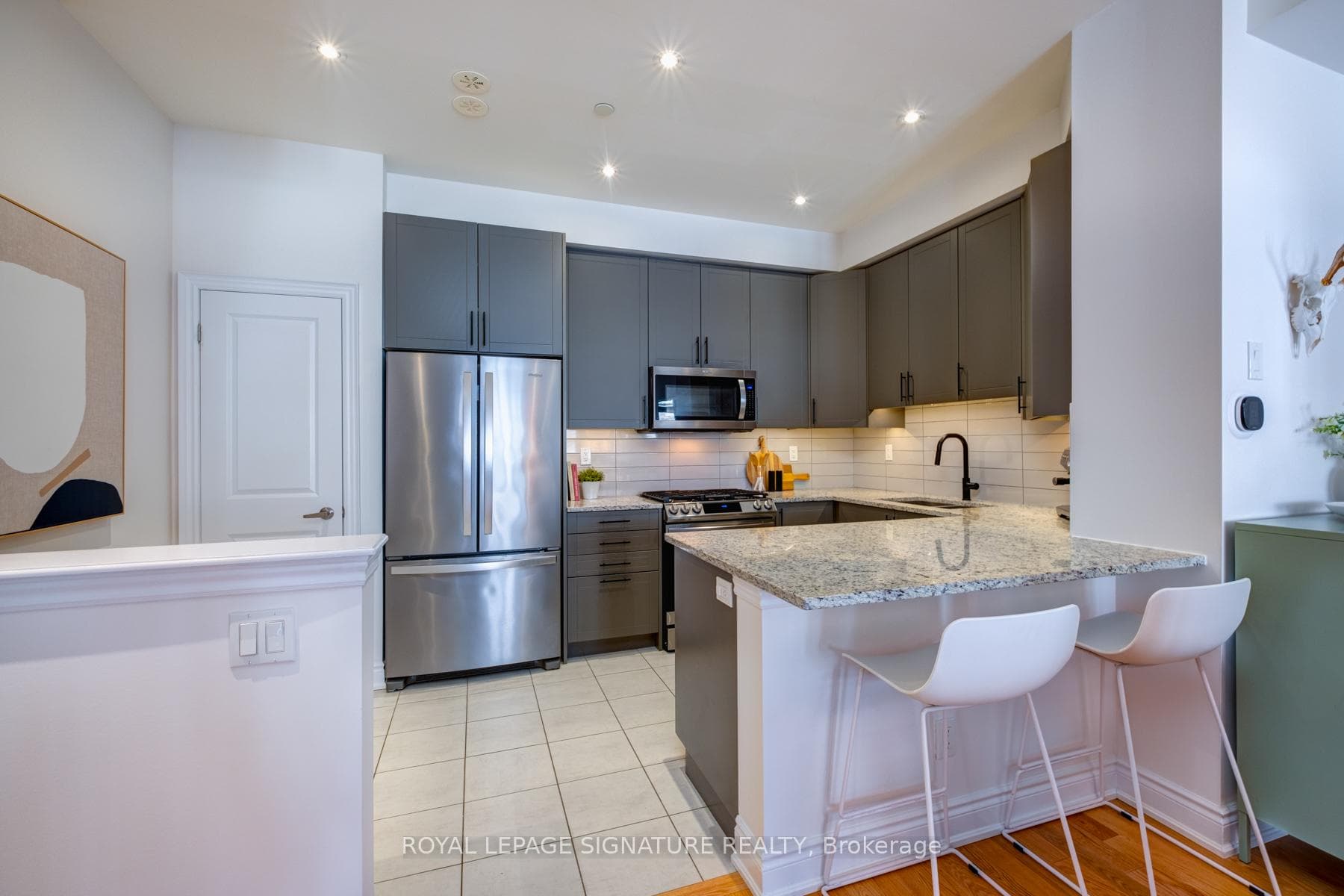 79 Elder Avenue Unit 33 photo 4