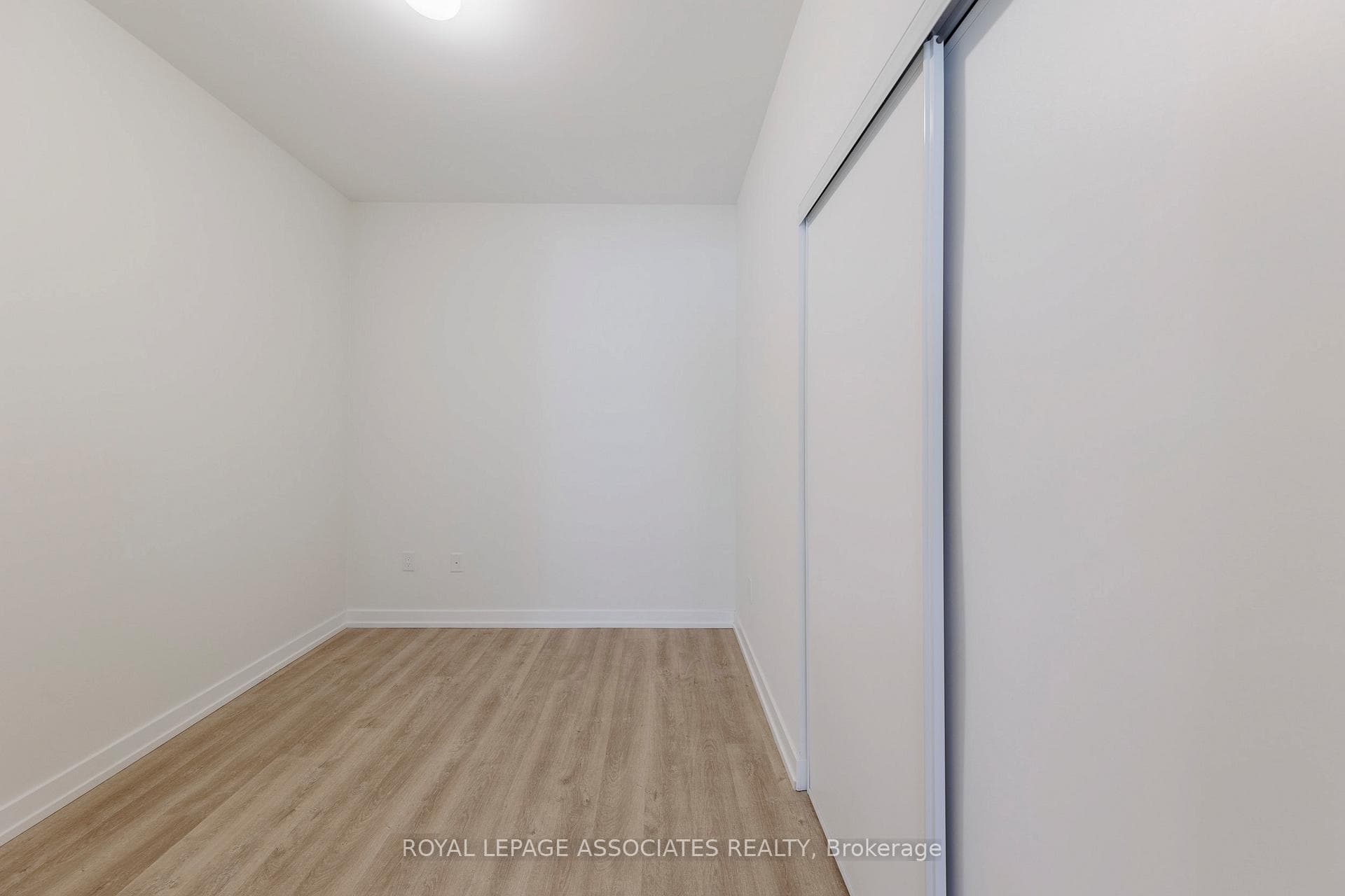 2300 St Clair Avenue Unit 314 photo 11