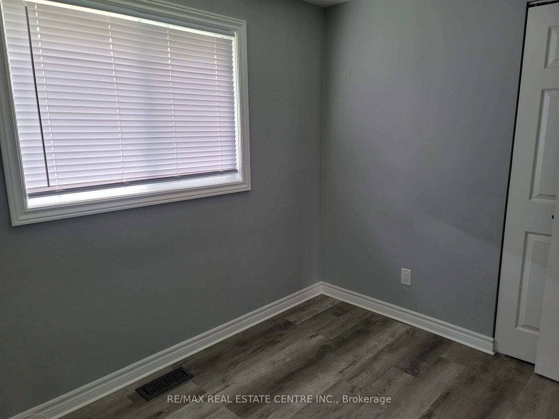 16 Linden Avenue photo 36