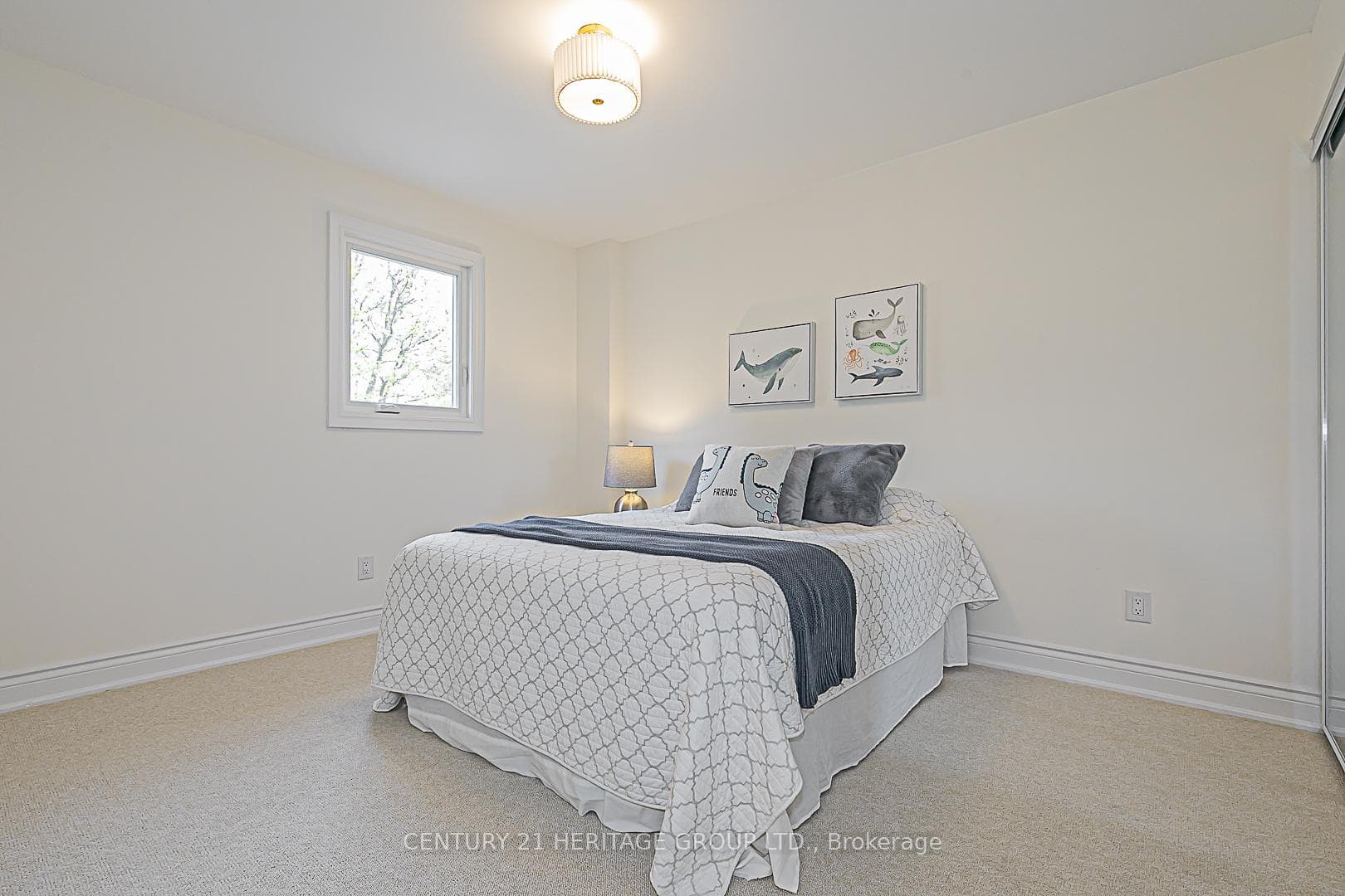 35 Buchanan Crescent photo 28