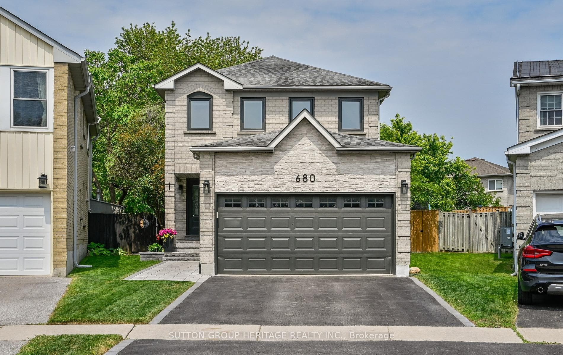 680 Eramosa Crescent photo 1
