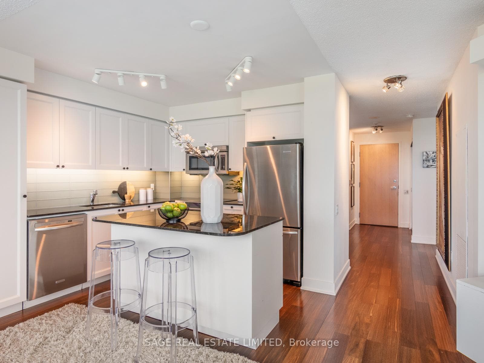 1048 Broadview Avenue Unit 1201 photo 11