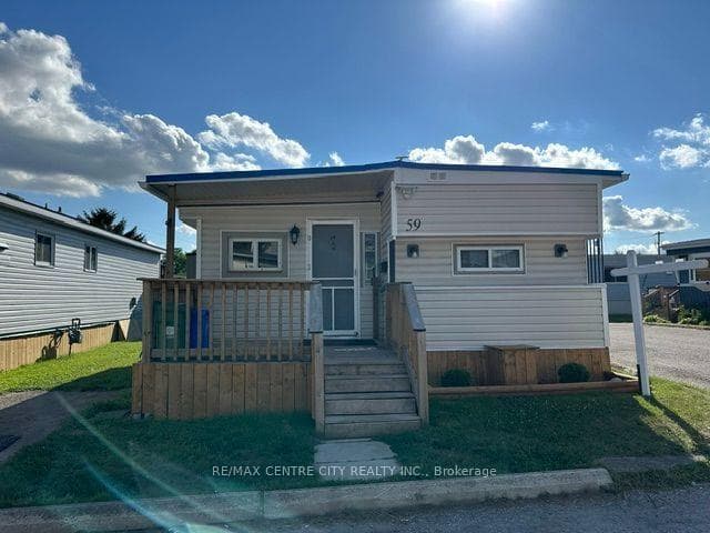 2189 Dundas Street Unit 59 photo 1